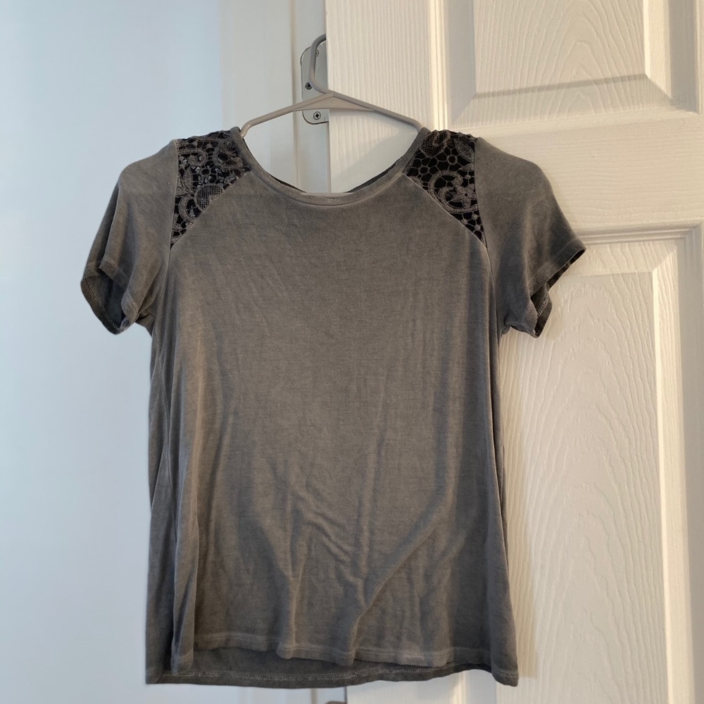 American Eagle grey top